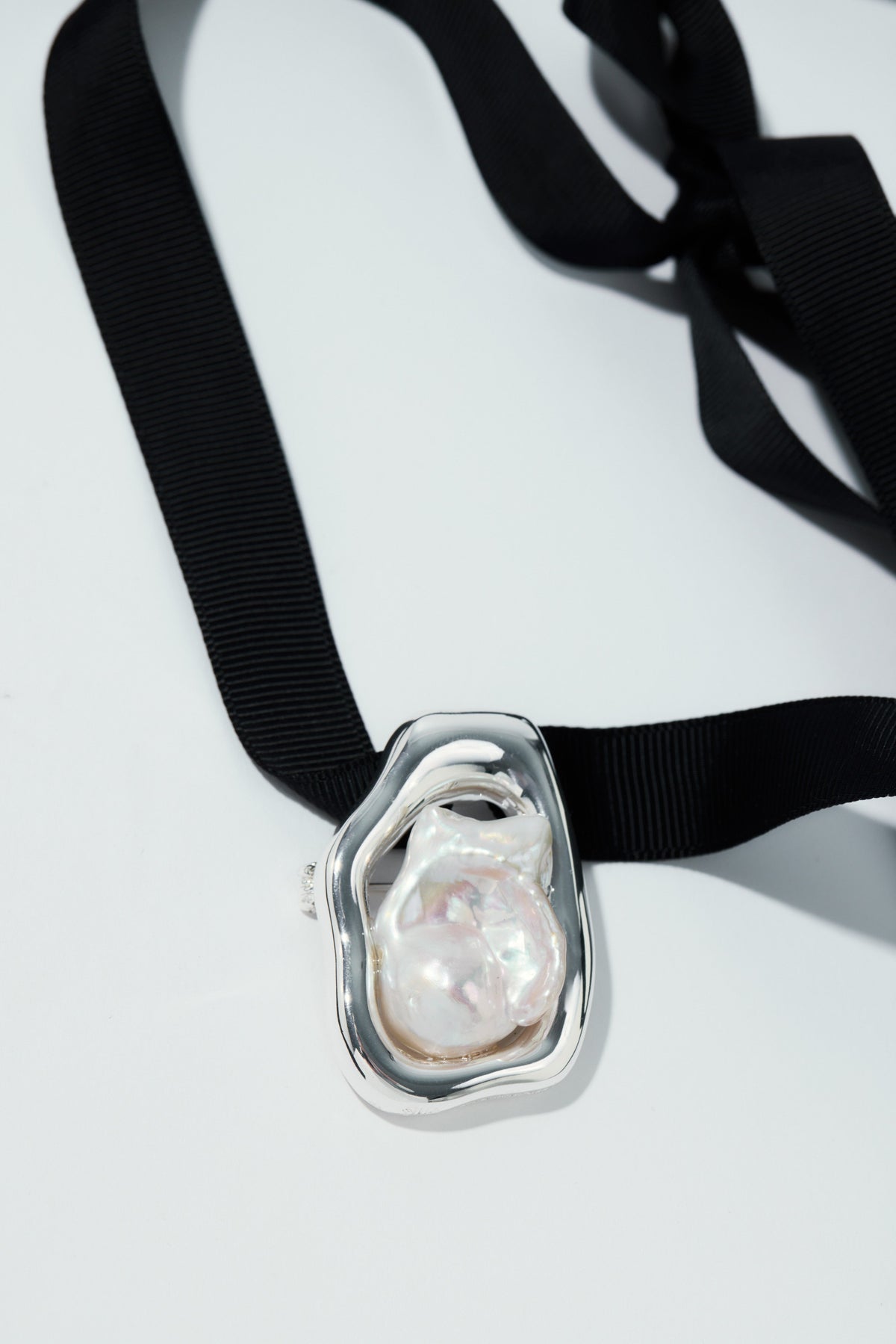 Rina Brooch Silver