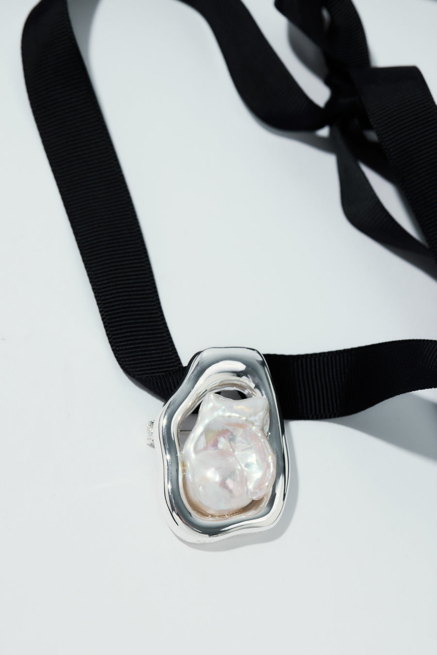 Rina Brooch Silver