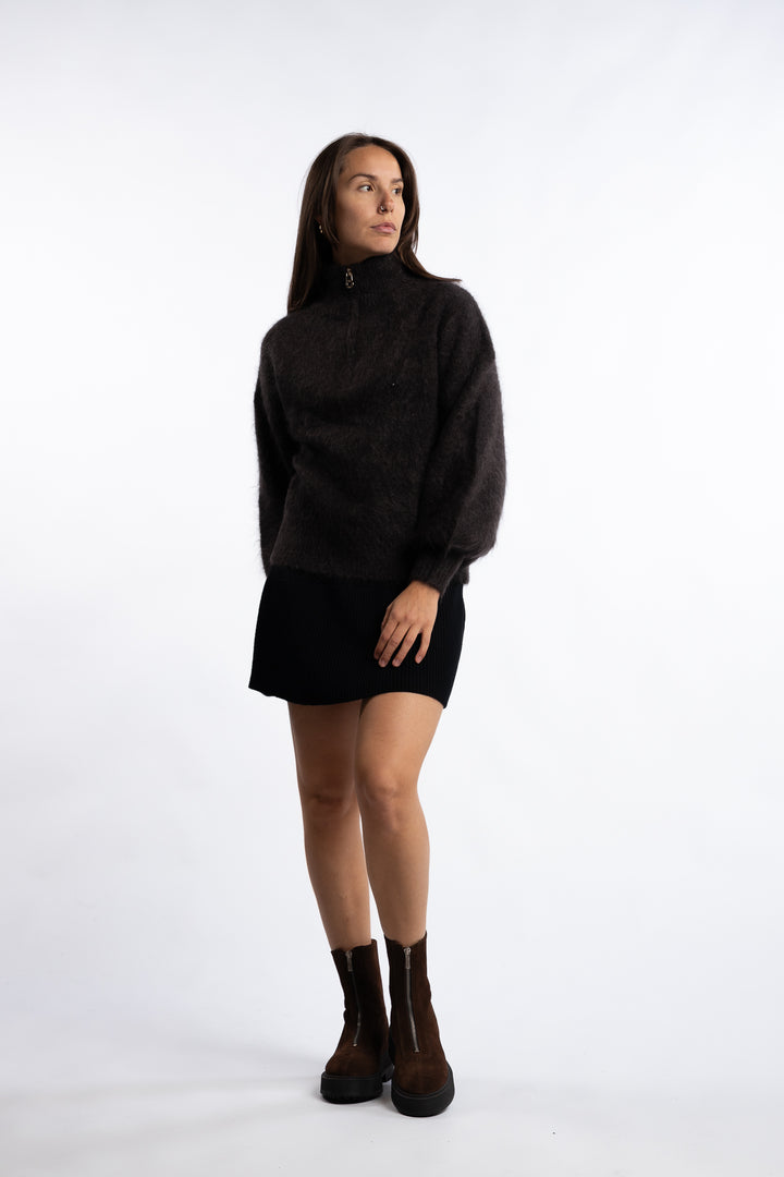 Li Chunky Sweater- Dark brown