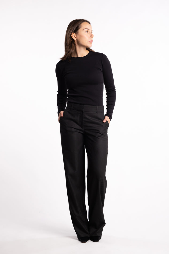 DenaFV 096 - Raven Jacquard Stripe