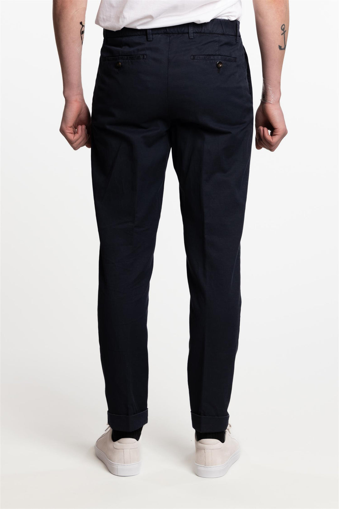 Capri Pleated Cotton/Linen Pant Navy