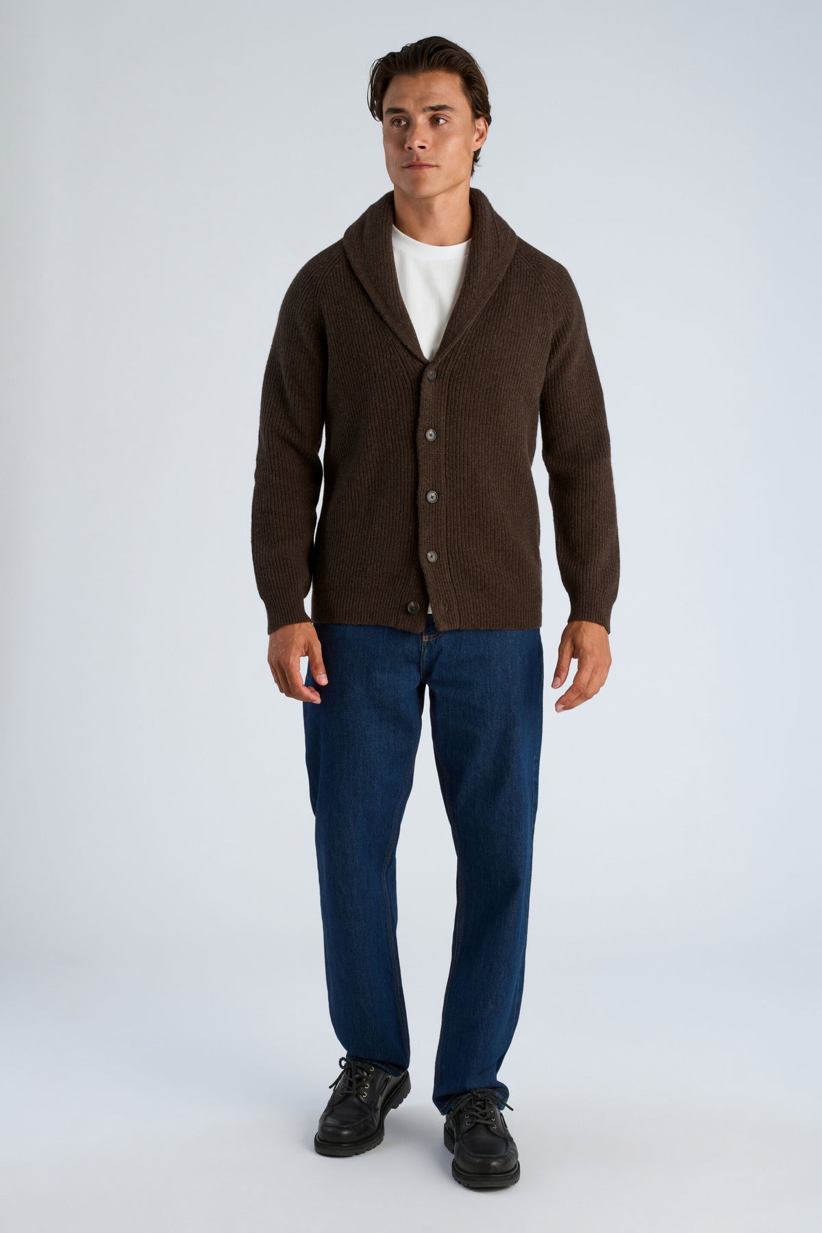 Lambswool Shawlcollar Cardigan Dk Brown Mel - modellbilde