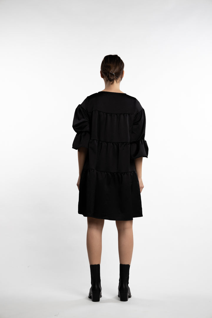 Vesta Dress- Black