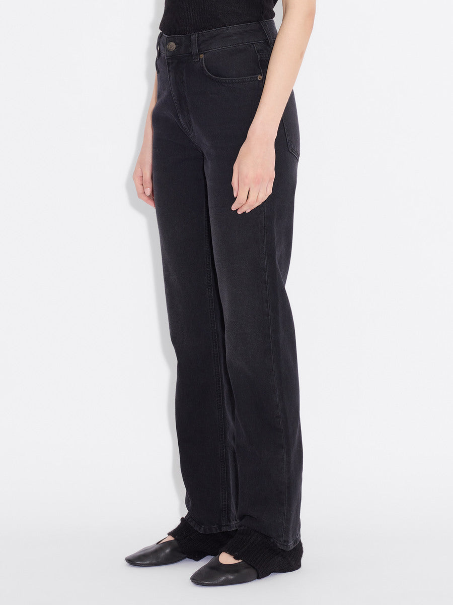 W Regular Jeans- Black Washed