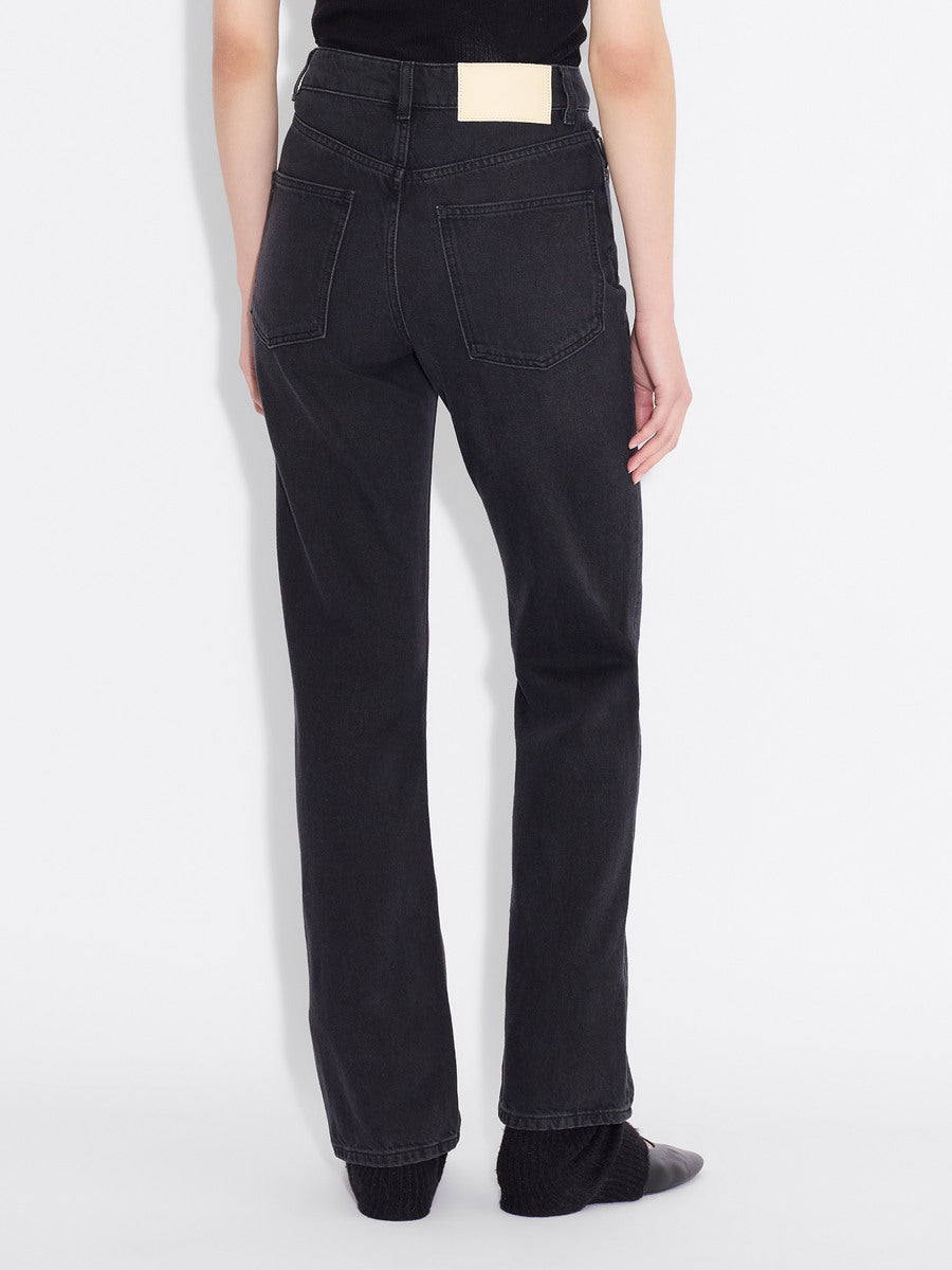 W Regular Jeans- Black Washed