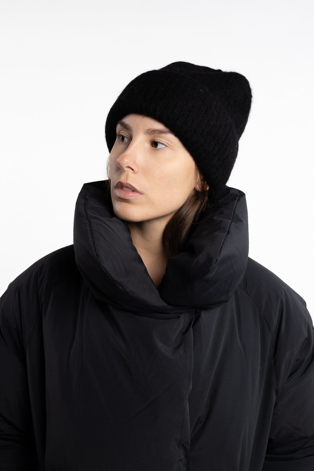 Ayla Beanie- Black