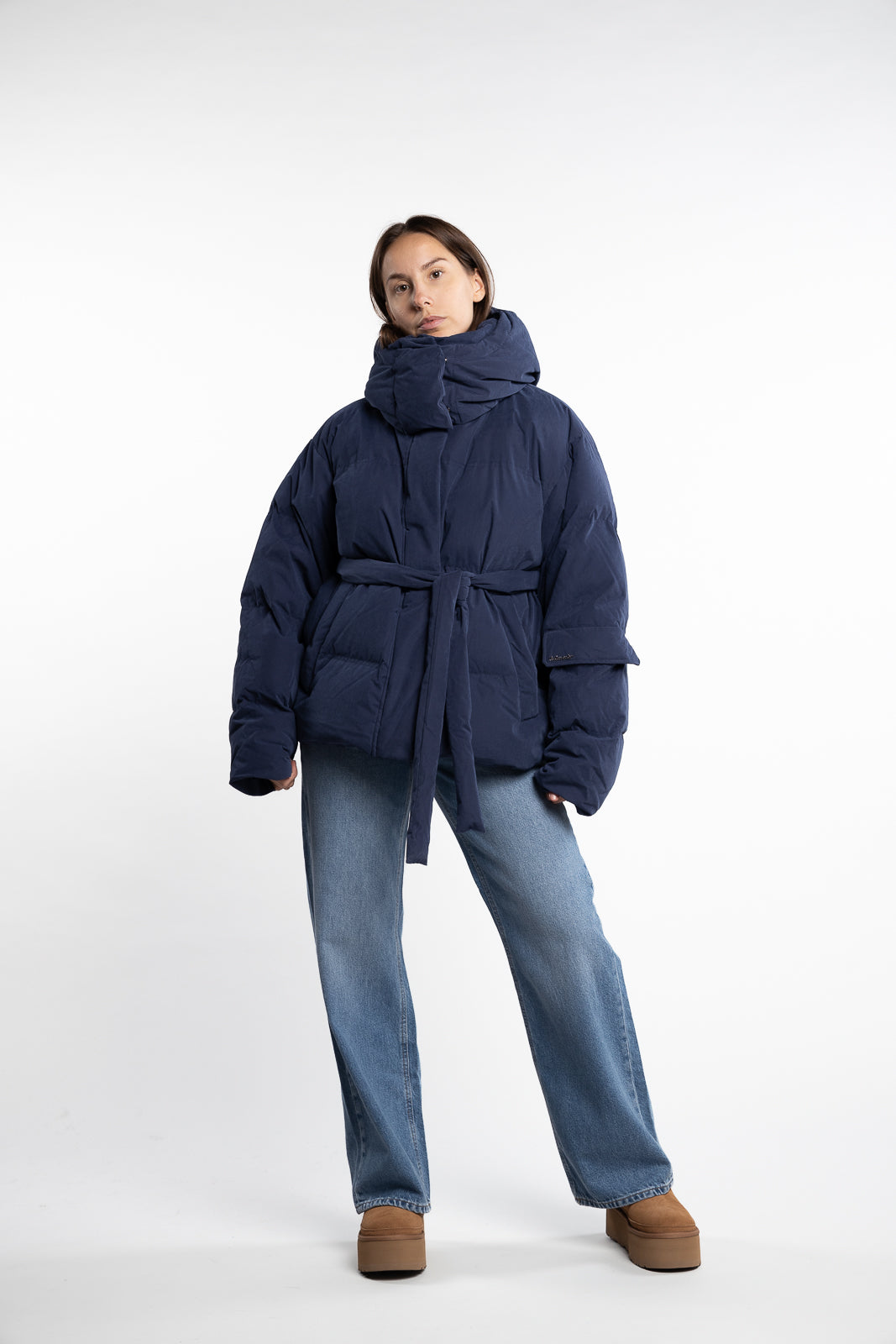 Besseggen Down Jacket- Dk. Navy