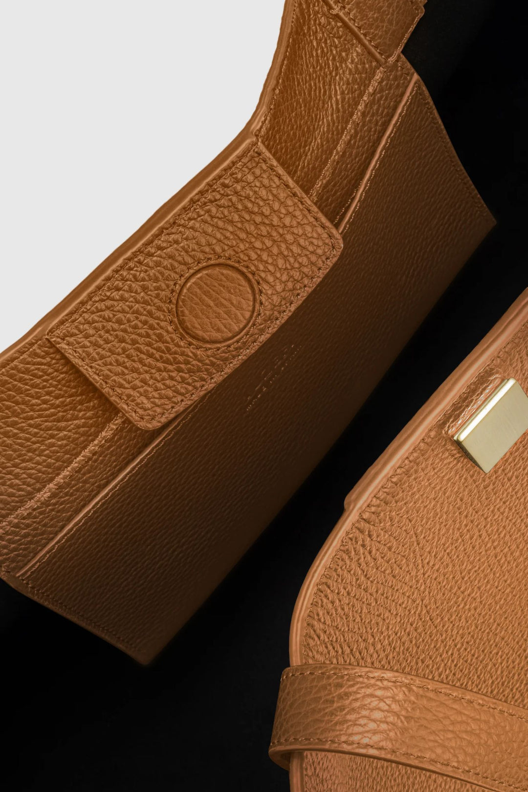 Gyoza Tote- Hazel Pebble Grain Leather