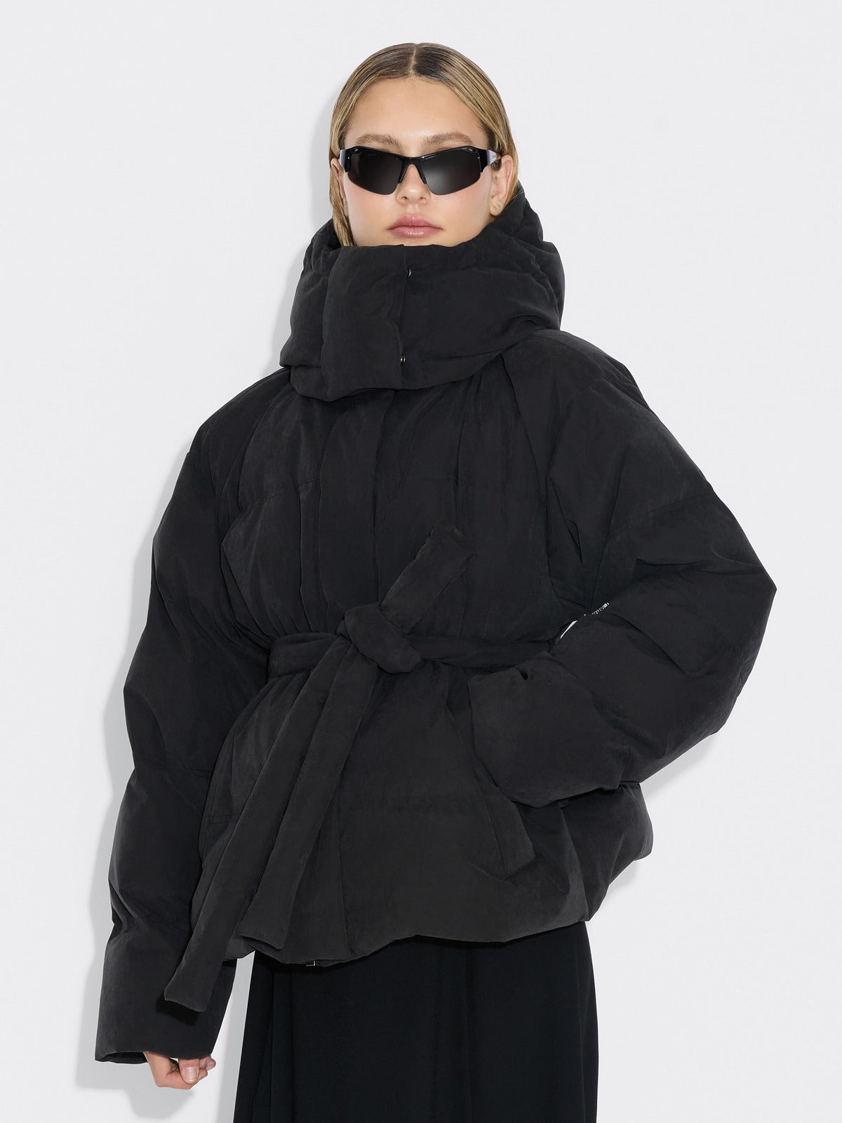 Steilia Brushed Down Jkt - Black, modellbilde