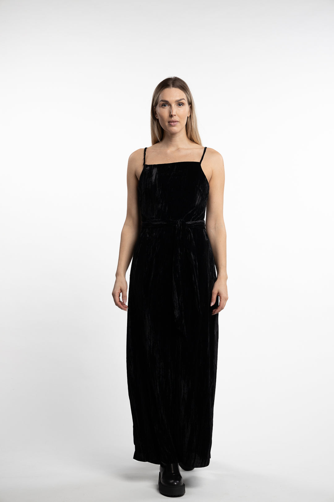 Cygnet Velvet Dress- Black