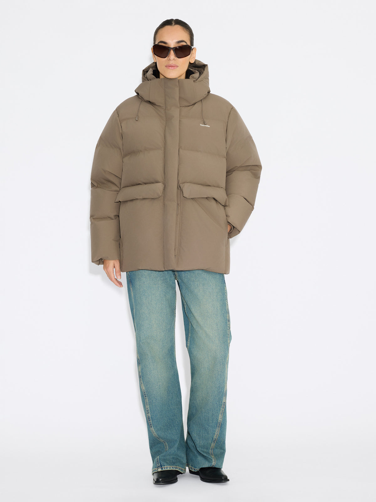 Besseggen Down Jacket- Dk sand
