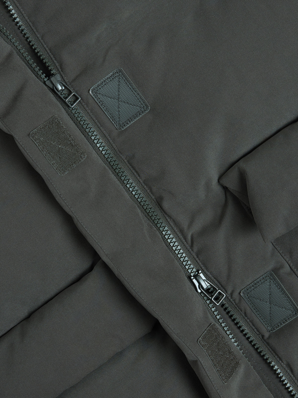 Besseggen Brushed Down Jkt - Dk. Green