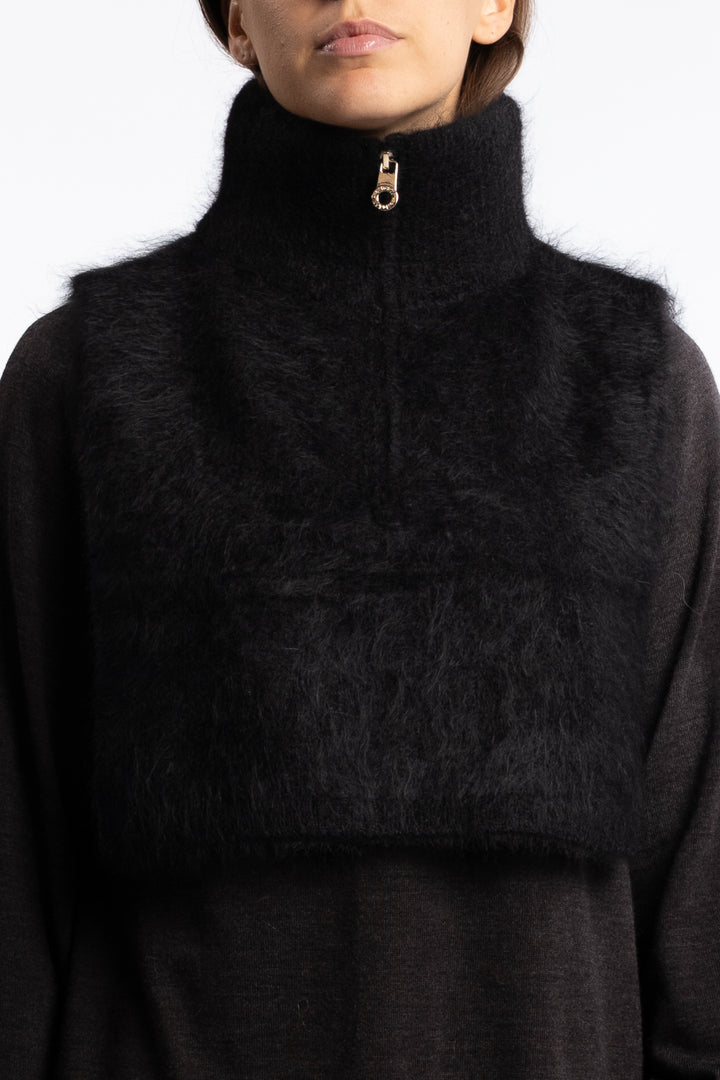 Belinda Chunky High Neck- Black