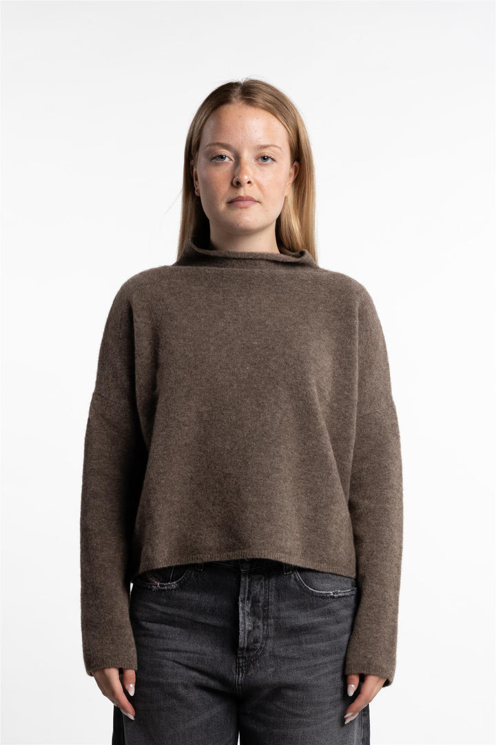 Mika Yak Funnelneck Sweater- Dark taupe Melange