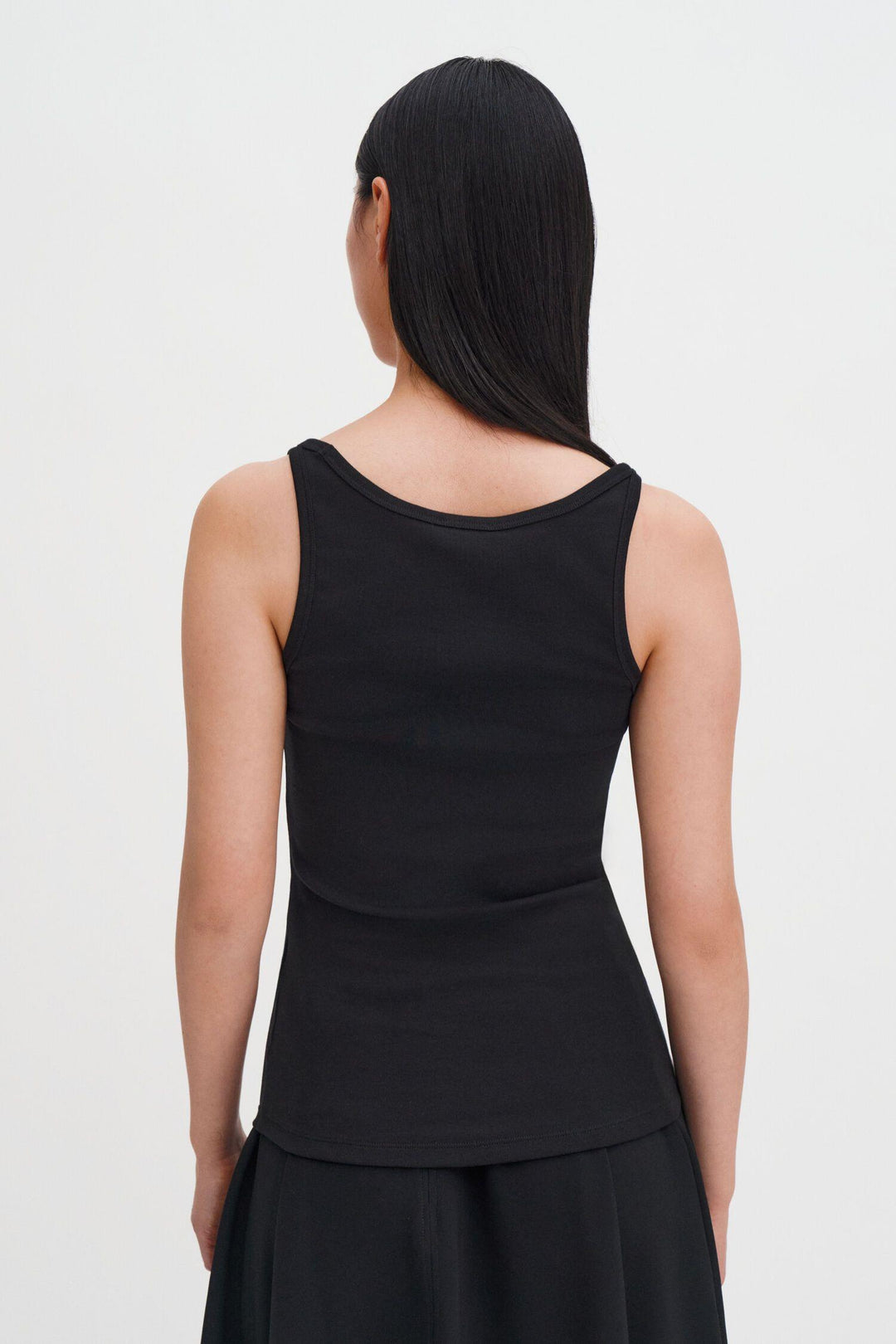 V-Neck Tank Black
