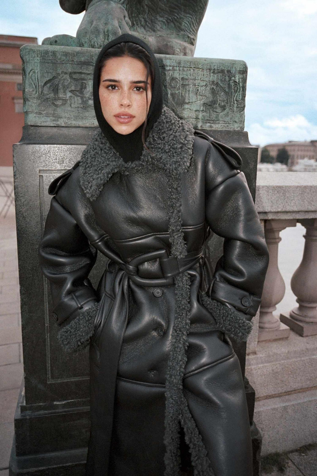 Manchester Coat- Black