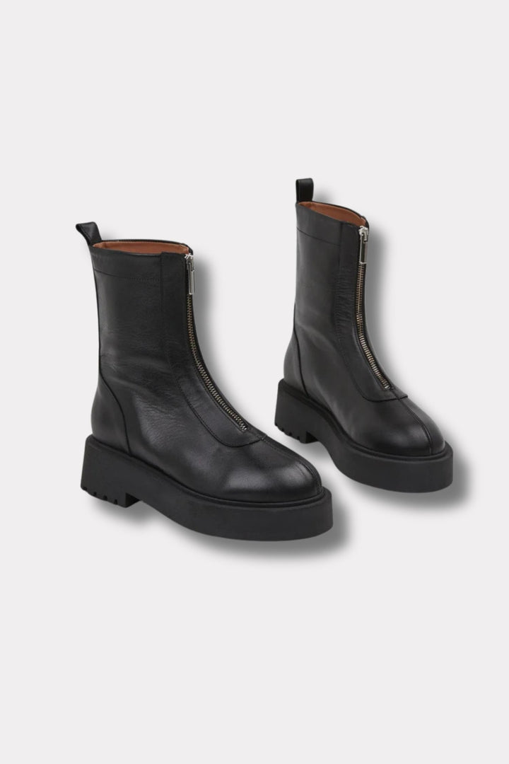 Alma Leather- Black