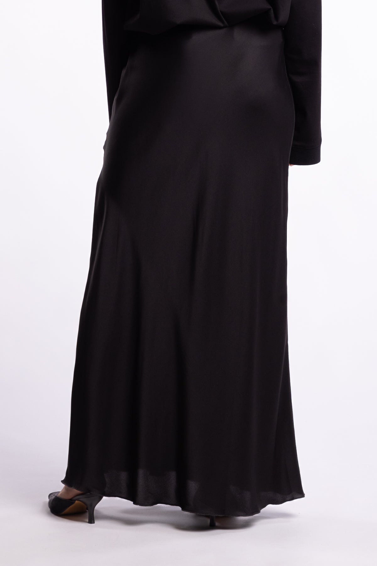 Hana Long Silk Skirt- Black