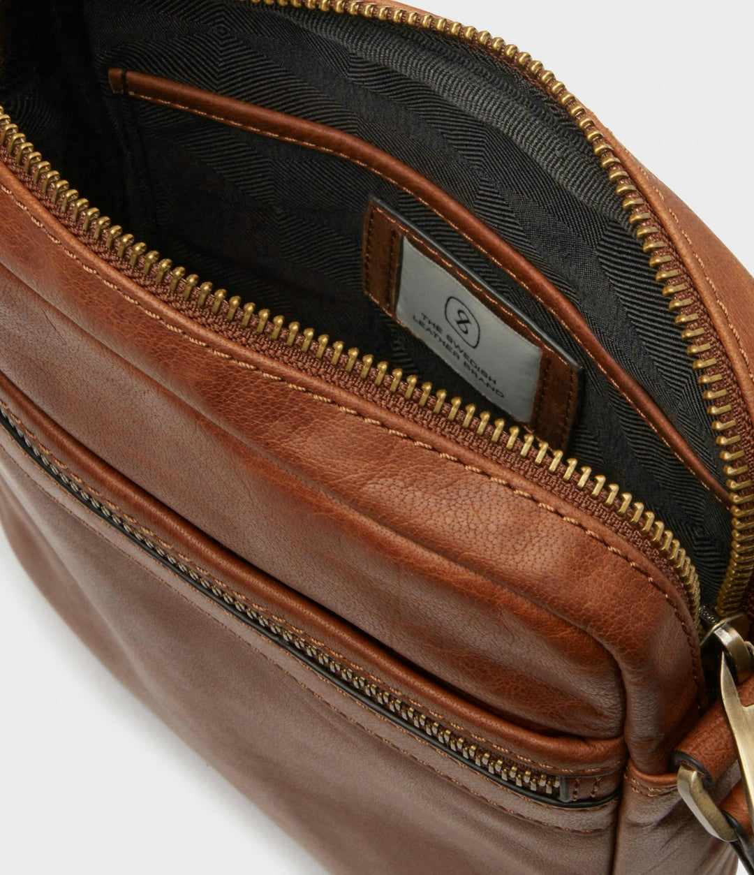 Valle Messenger Bag Brown