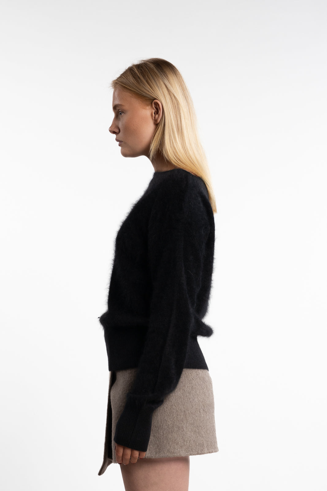 Cloud Knit- Black