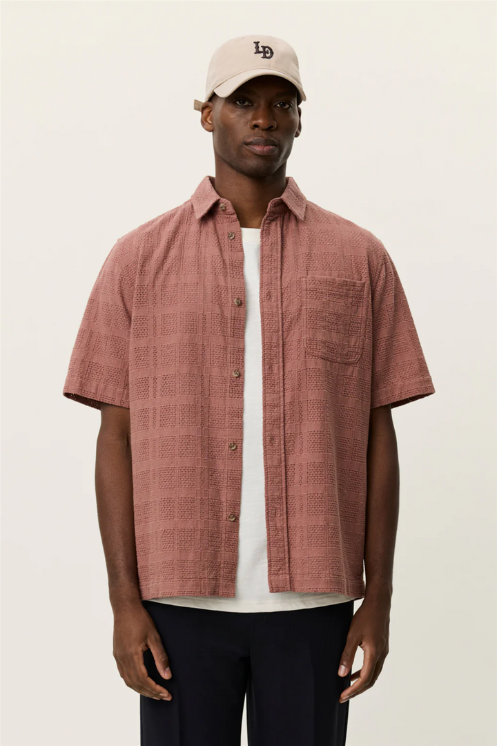 Charlie SS Shirt Cognac Red