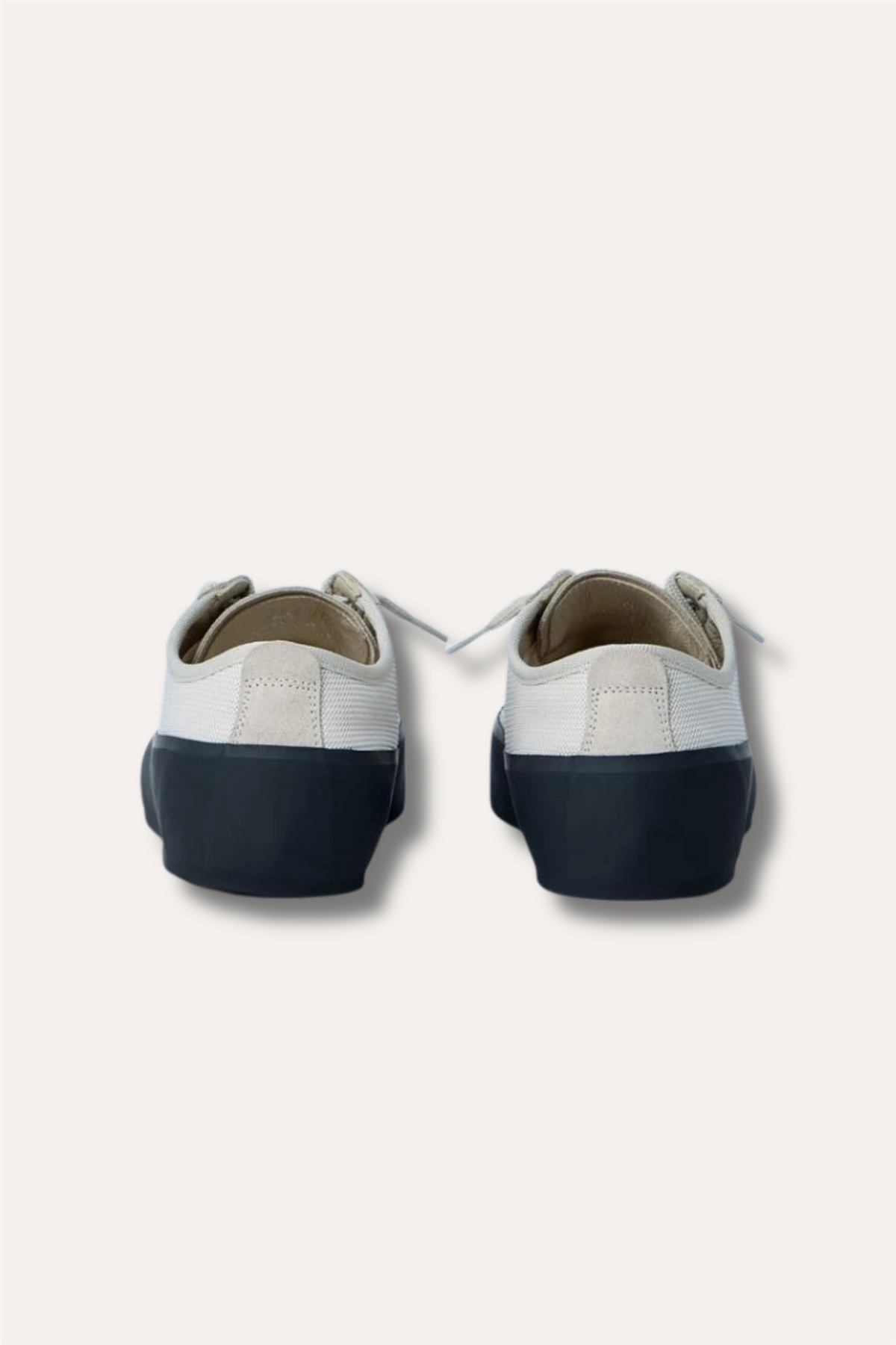 100010 Low-top Trainer With Compass Patch Beige