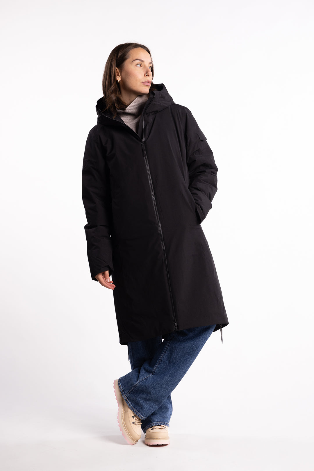 Bjorli Down Coat- Black