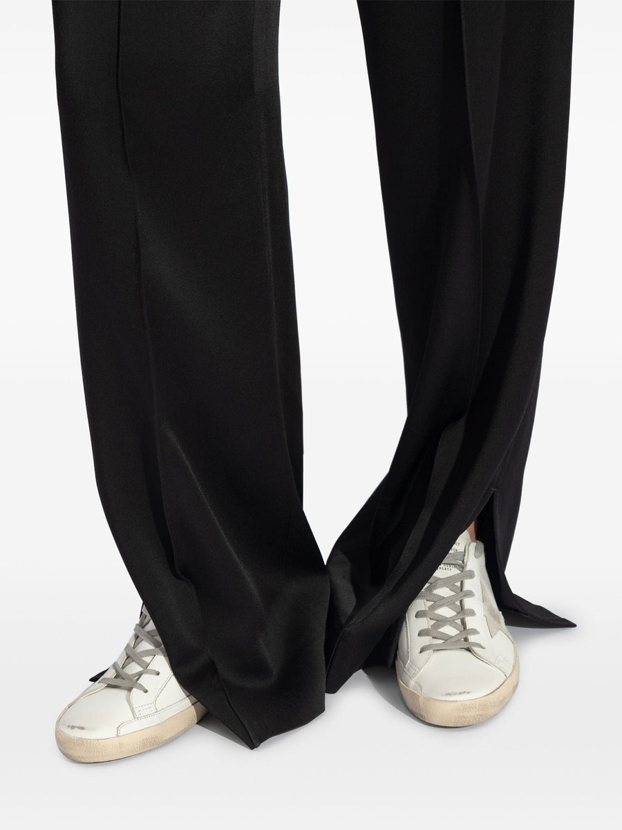 Super Star Leather Upper and Heel Suede star and Spur White/Ice/Dark Grey – på modell detalj