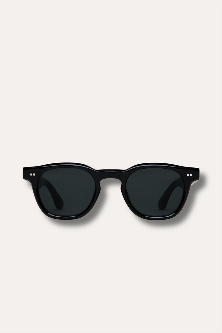 01 Black