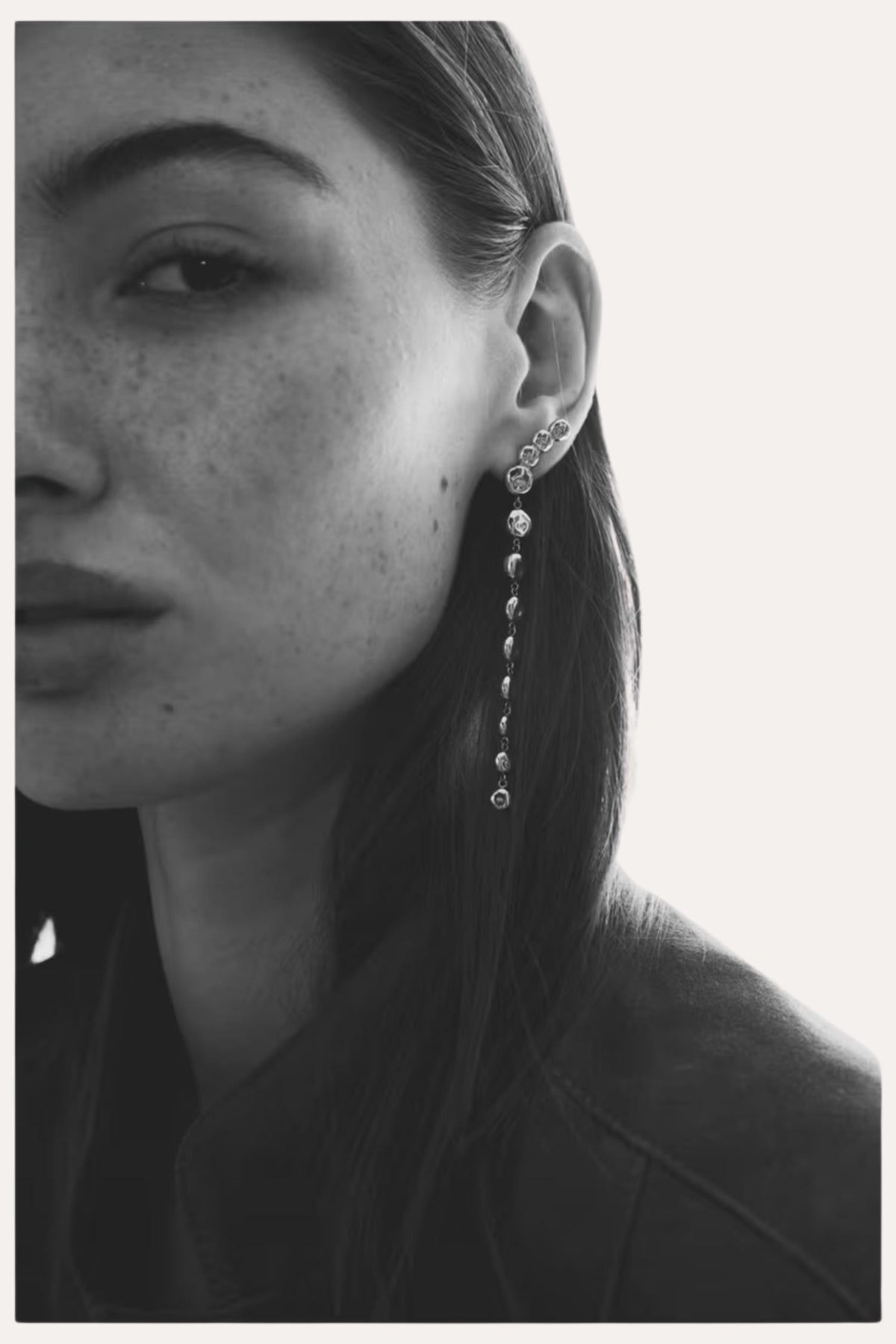The Long Pebble Earrings - Gold