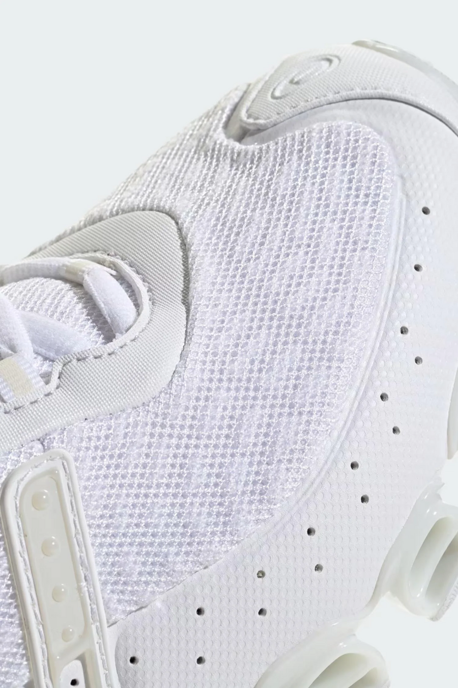 Women's Megaride- Ftwwht/Ftwwht/Greone JH5523