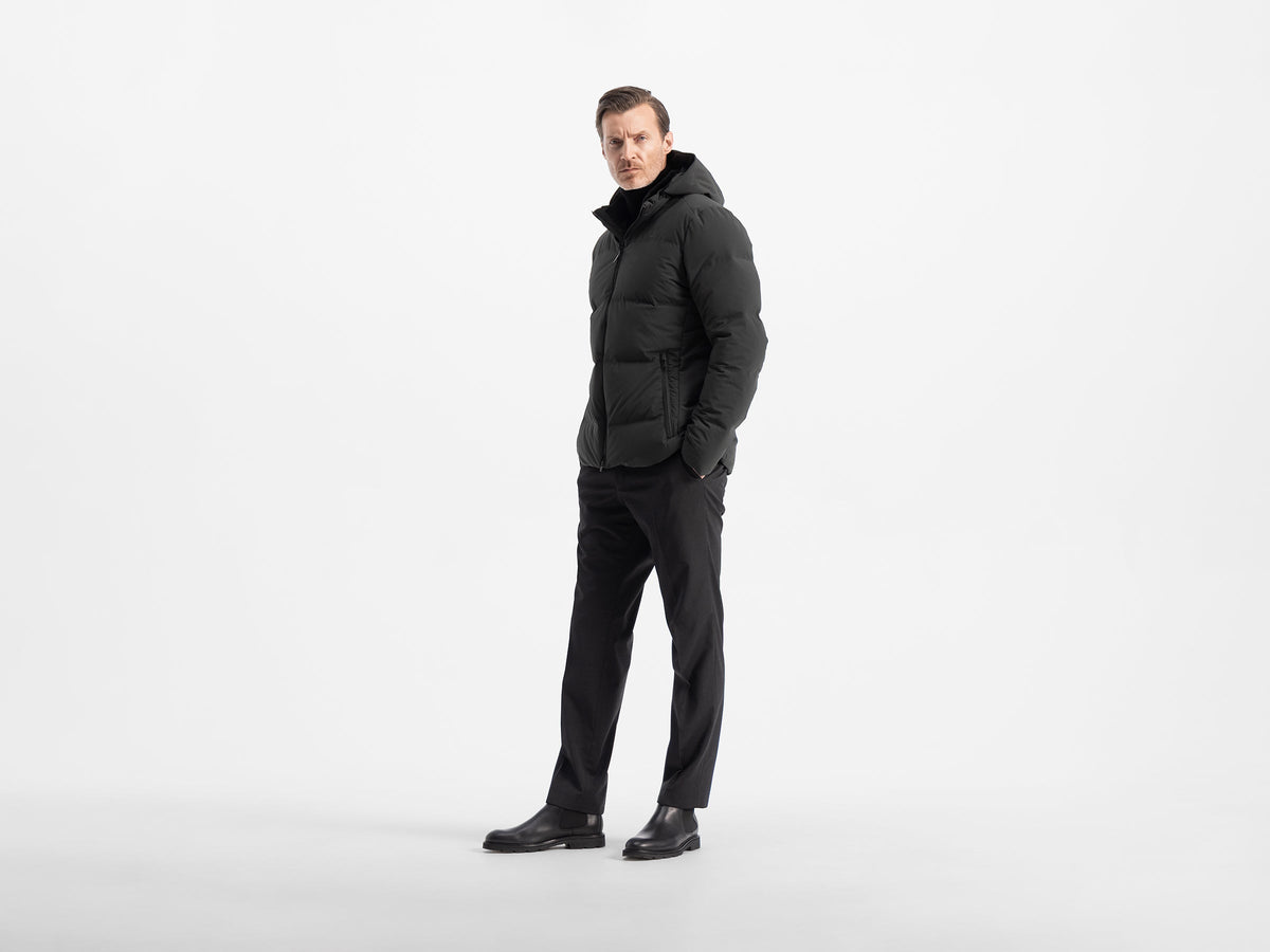 Bolt Jacket Night Olive - modellbilde
