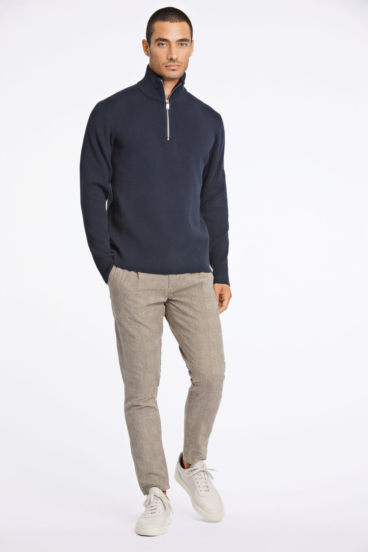 Half Zip Rib Knit Navy - modellbilde forfra