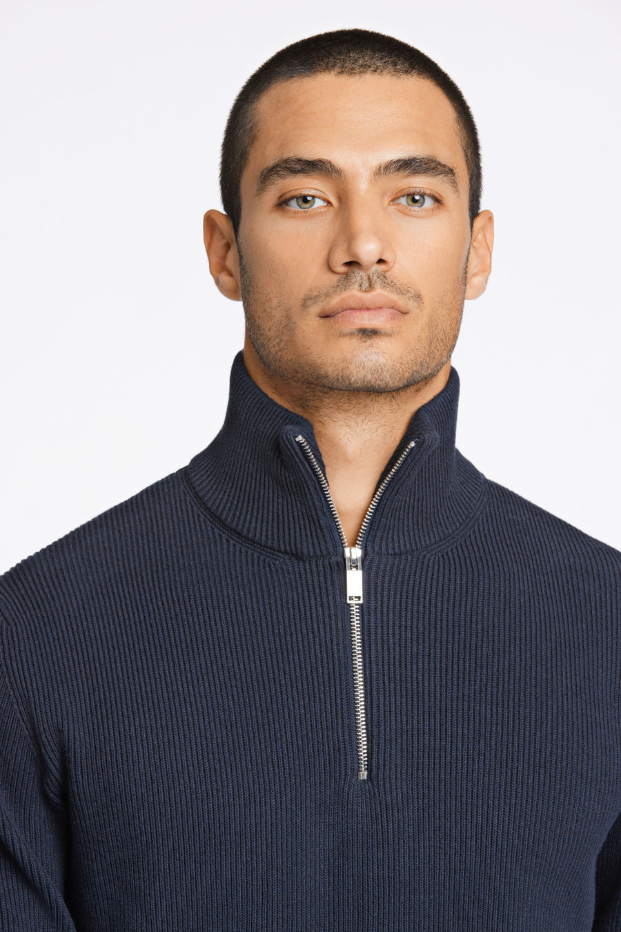 Half Zip Rib Knit Navy - nærbilde detalj