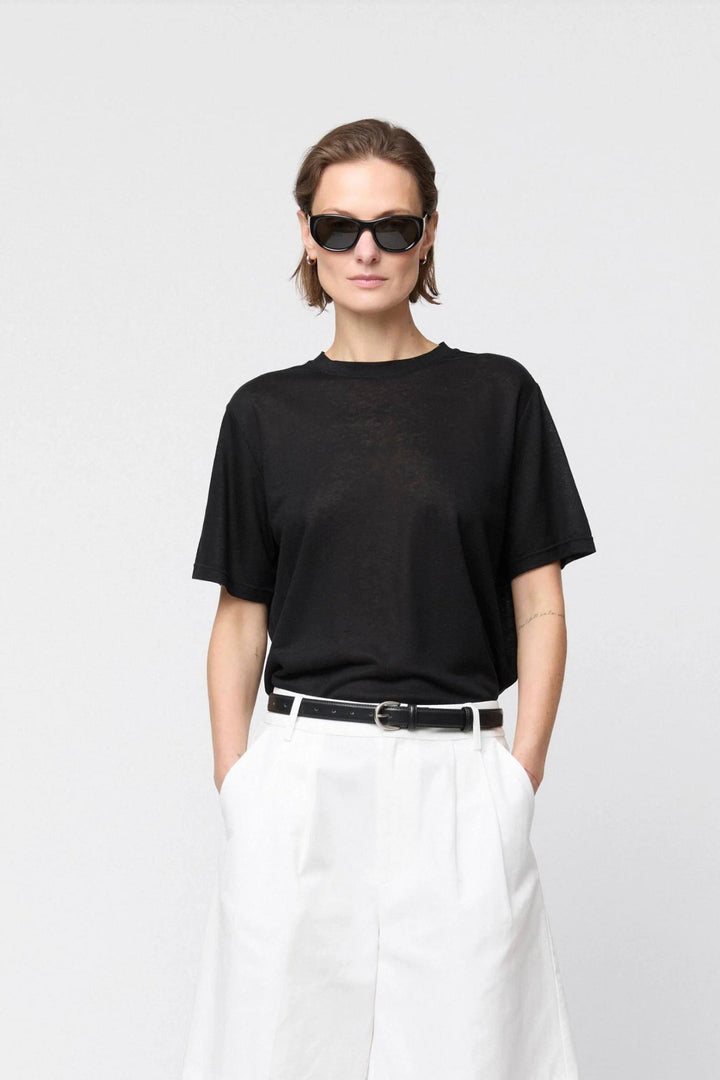 Tencel Linen Weekend Tee- Jet Black