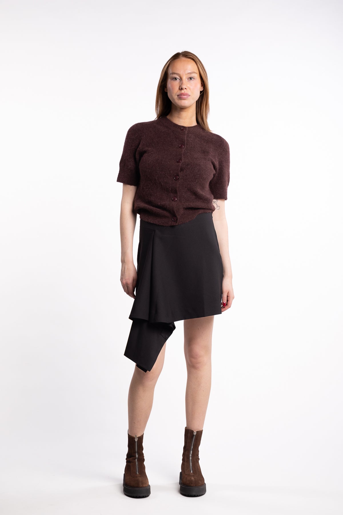 Beau Pleat Short Skirt - Black