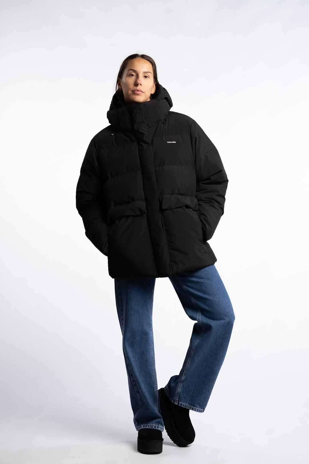 Besseggen Down Jacket- Black