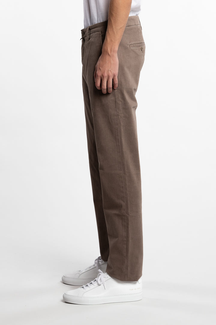 Bobby Cotton Chino Dark Beige