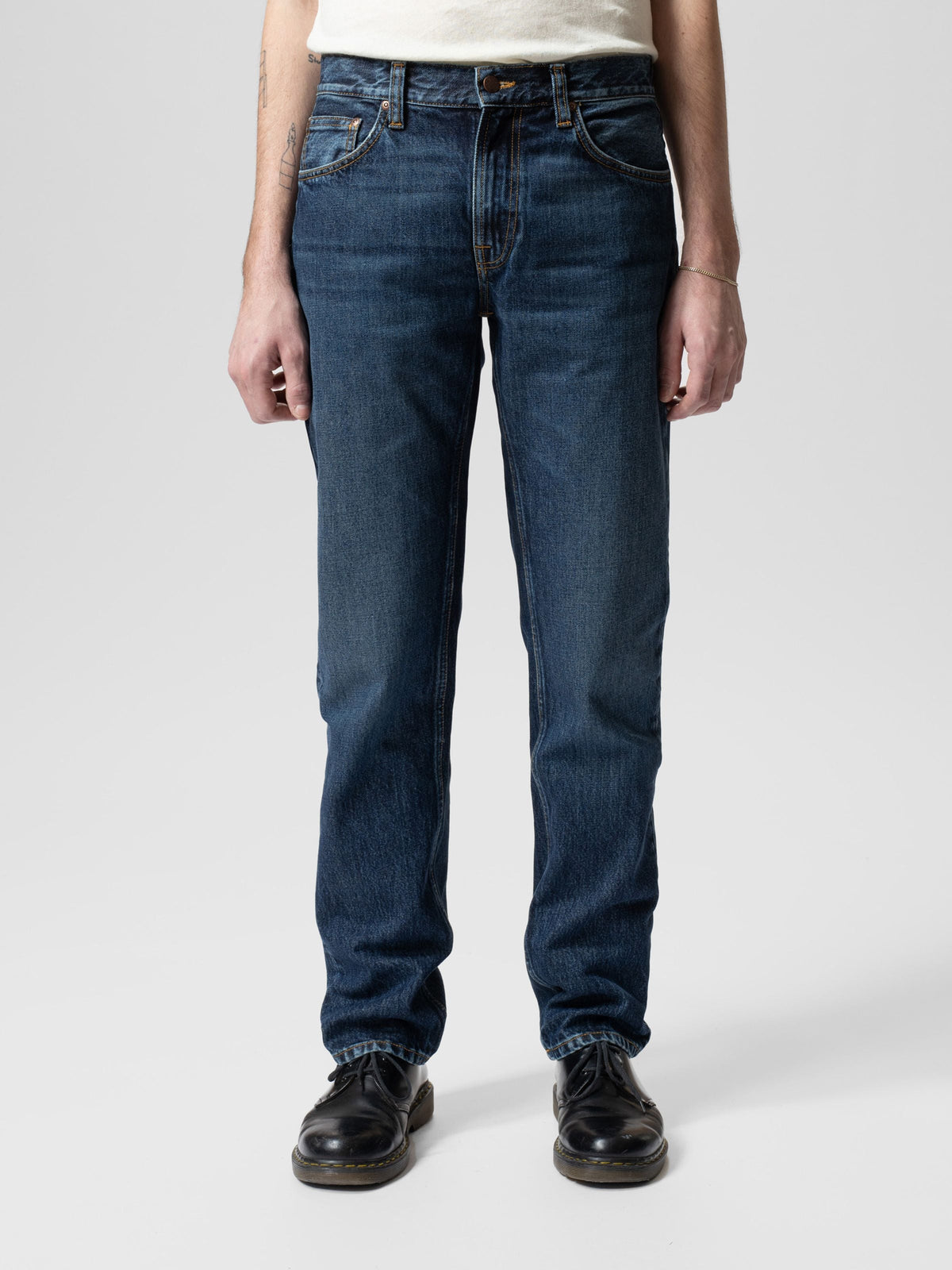 Gritty Jackson Straight Fit Jeans Blue Soil - modellbilde forfra