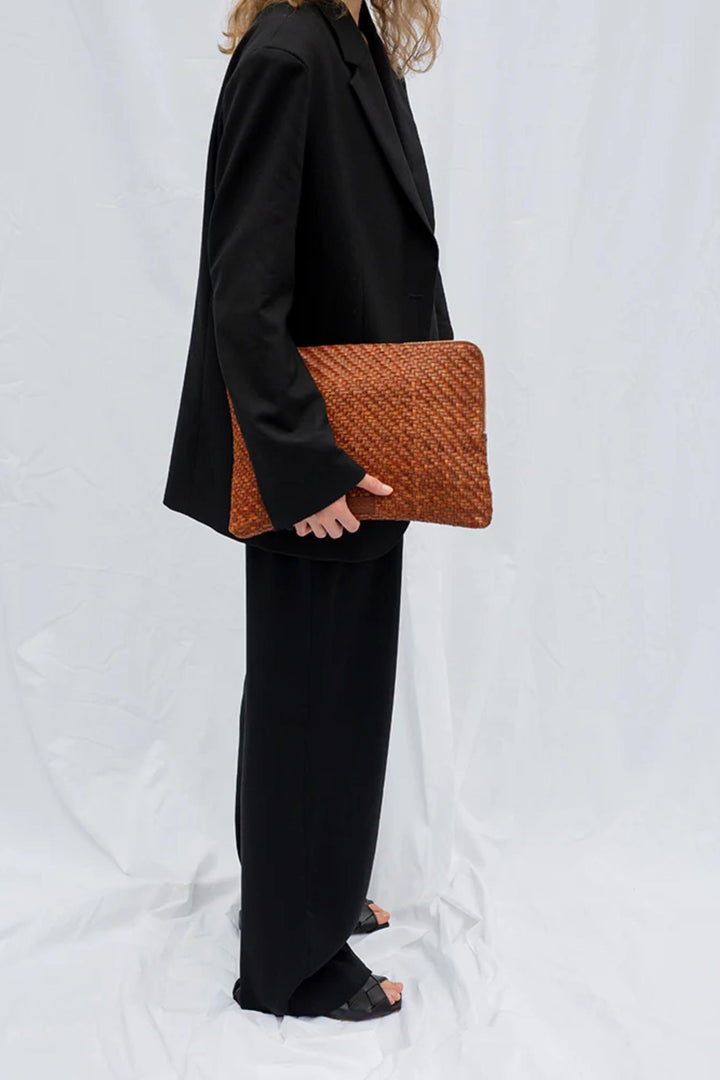 Batu L Twill Pouch - Nutmeg Twill