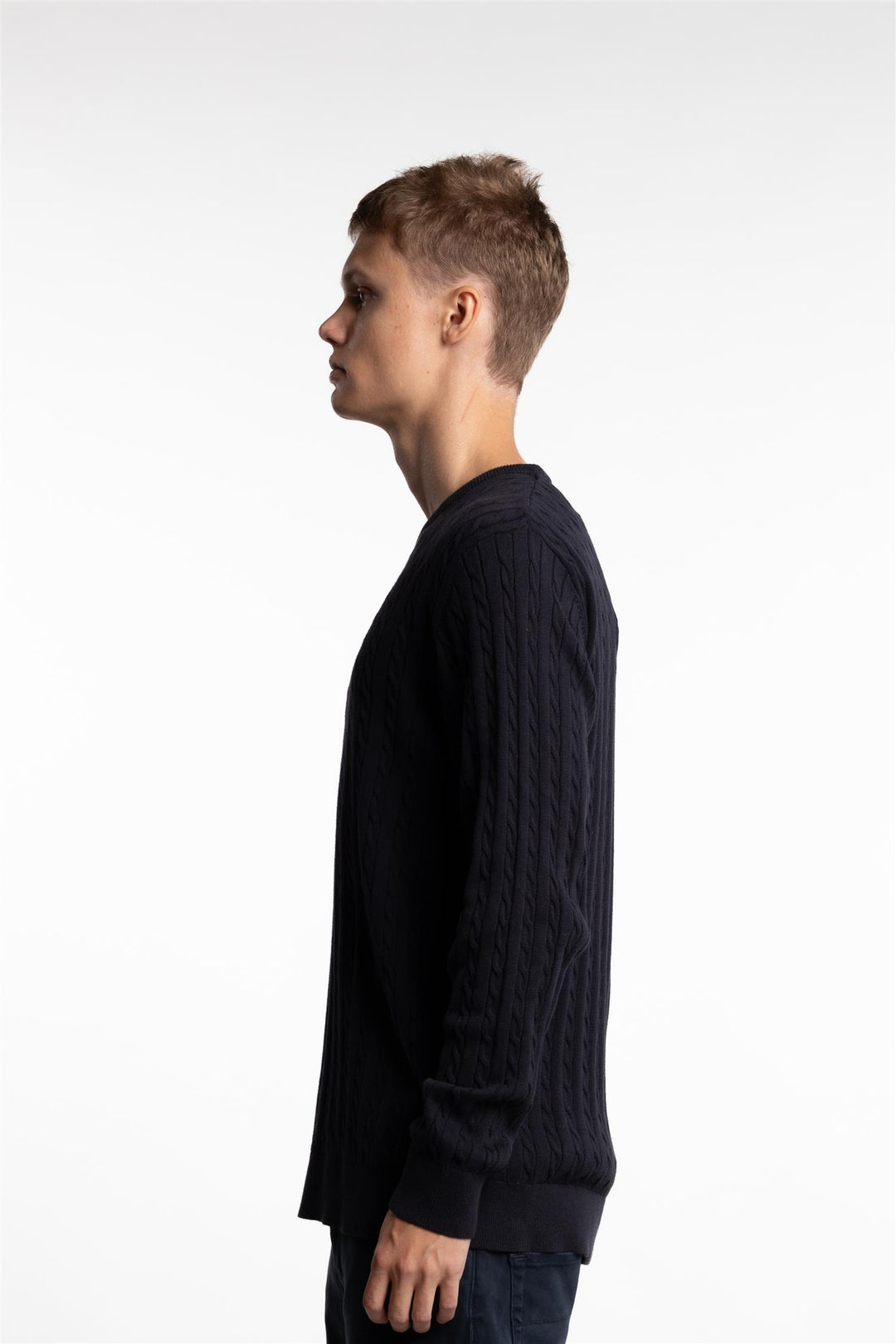 O-Neck Cable Knit Navy