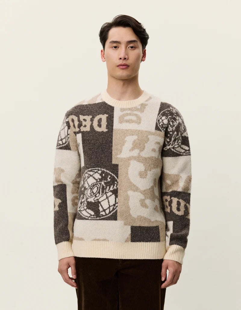 Globe Crewneck Knit Dark Sand