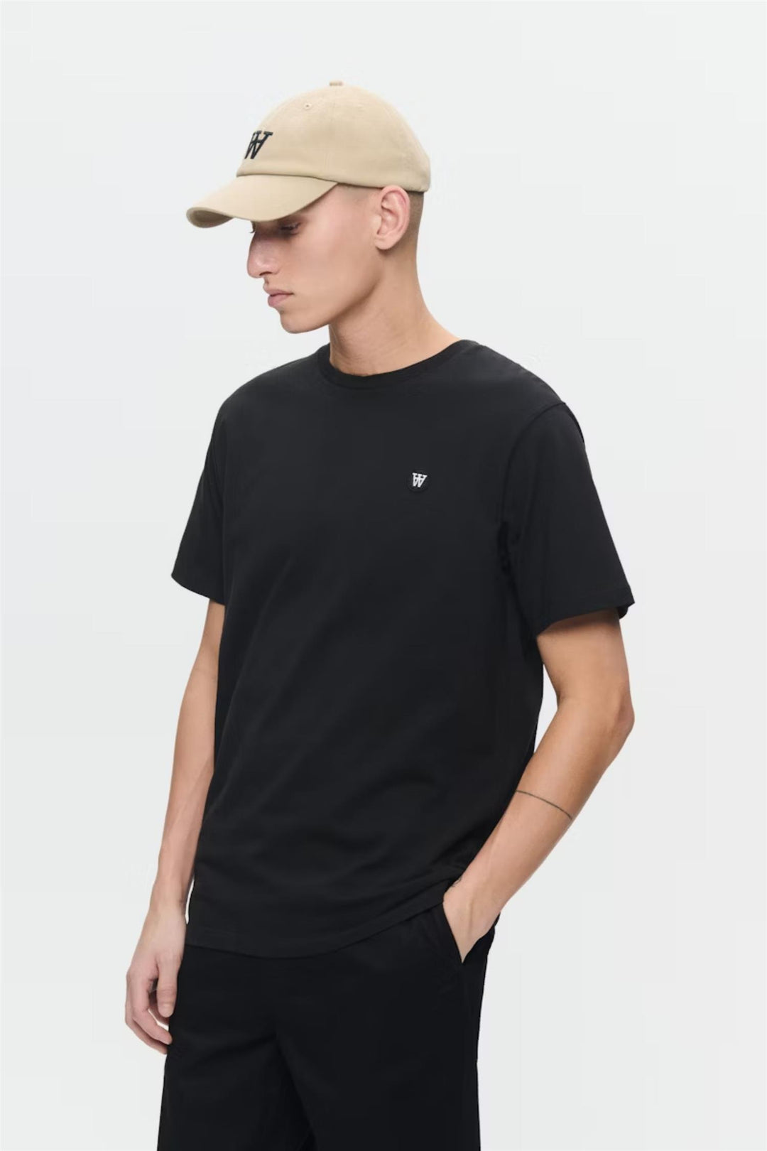 Ace Tee Black Beauty