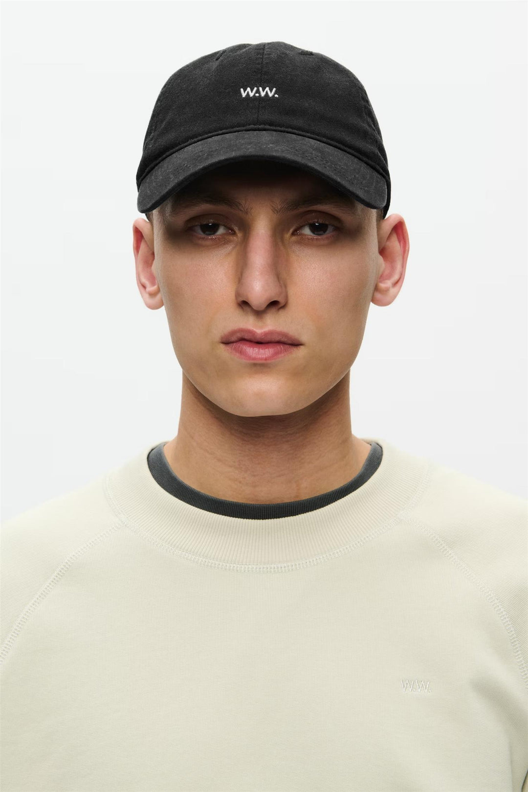 W. Cap Black