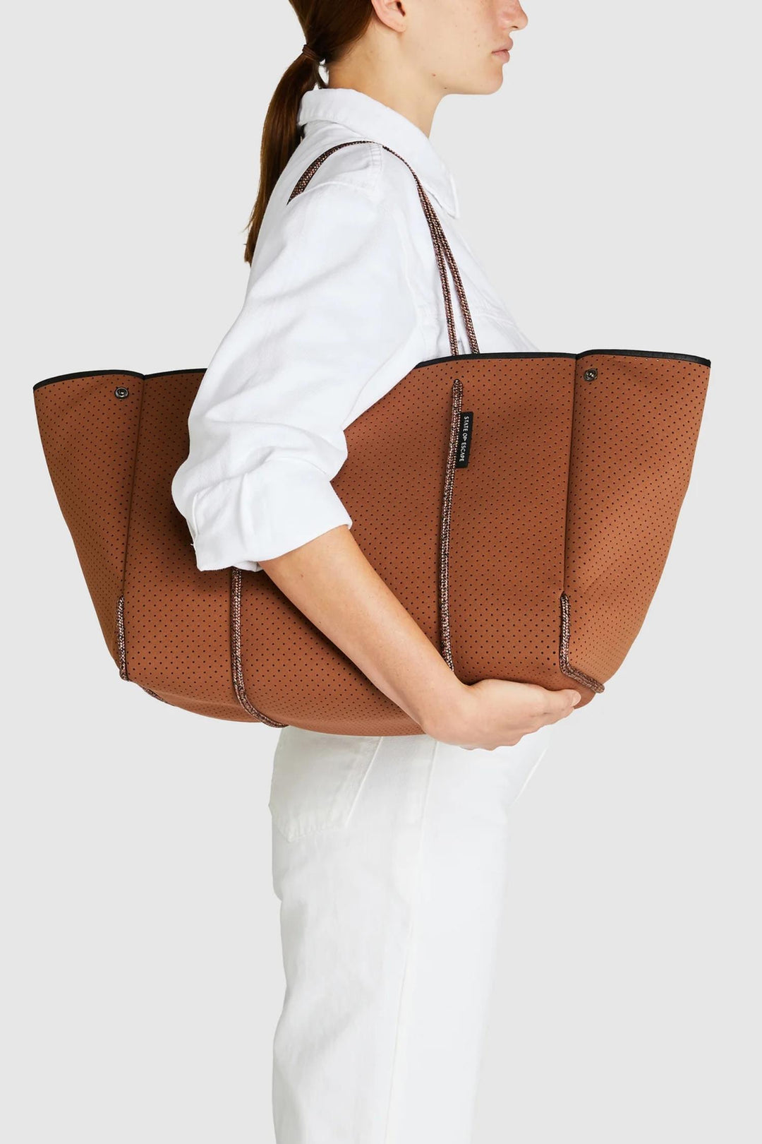 Escape Tote- Saddle