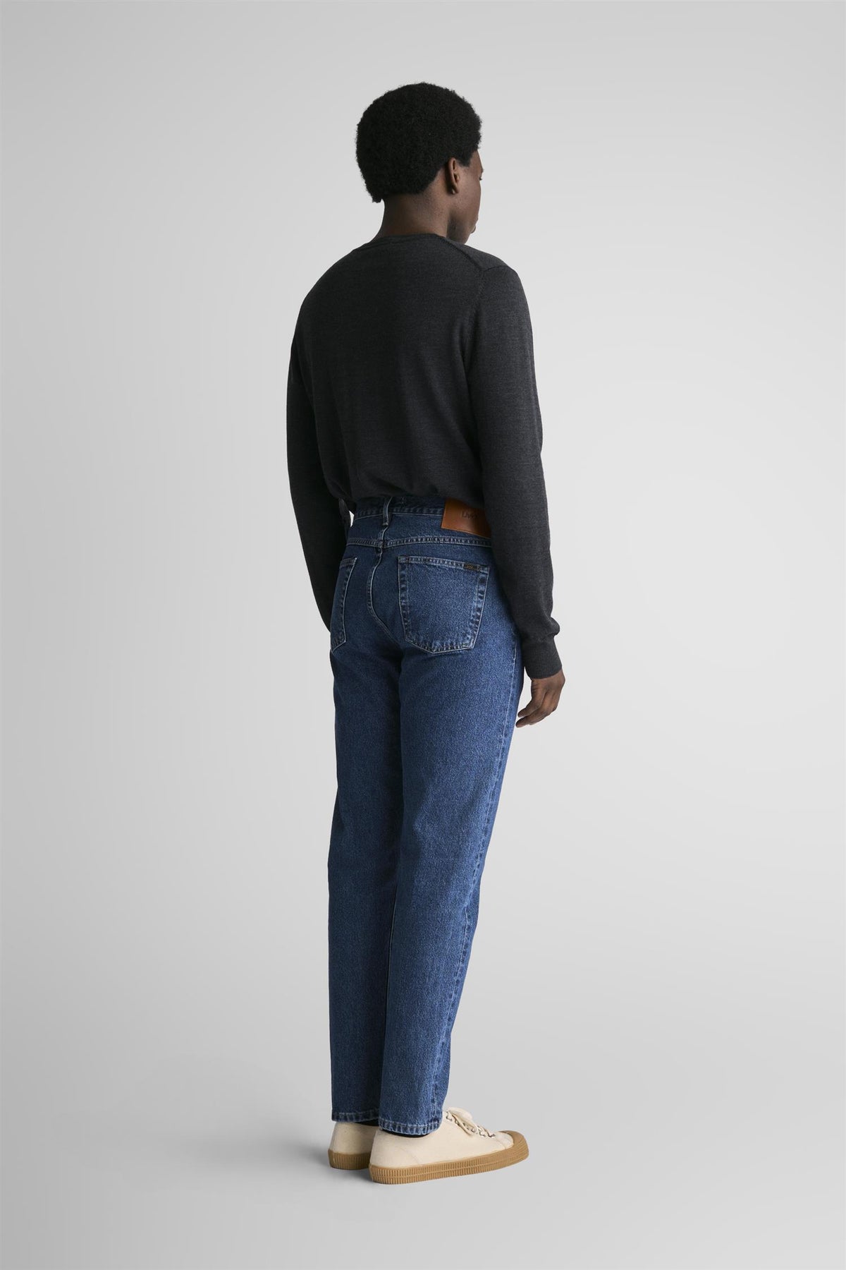 Kai Relaxed Tapered Fit Jeans Japan Dawn