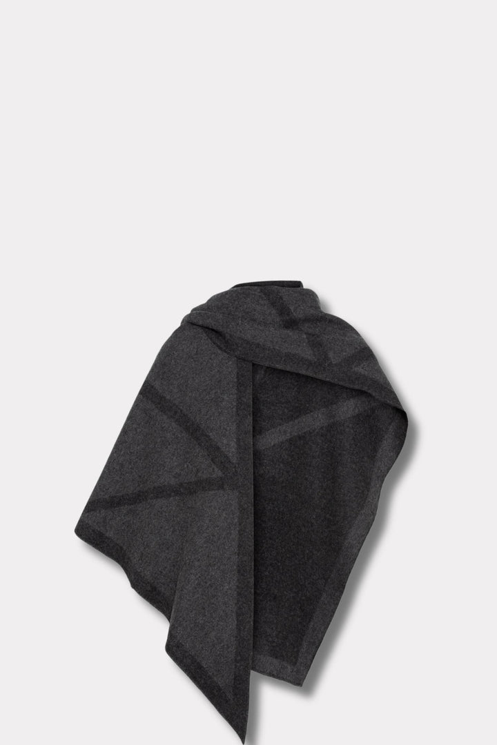 Triangle Scarf Merino- Charcoal/Volcano