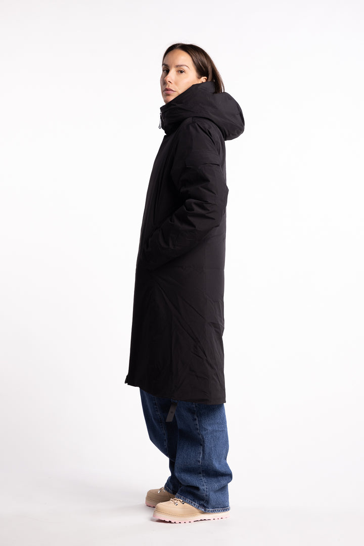 Bjorli Down Coat- Black