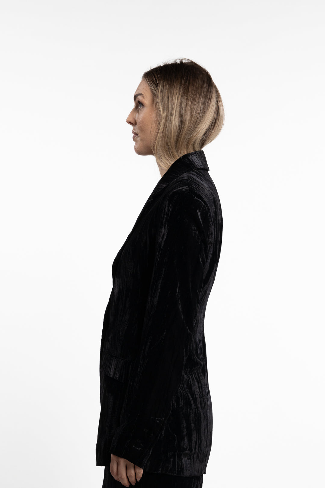 Cygnet Velvet Blazer- Black