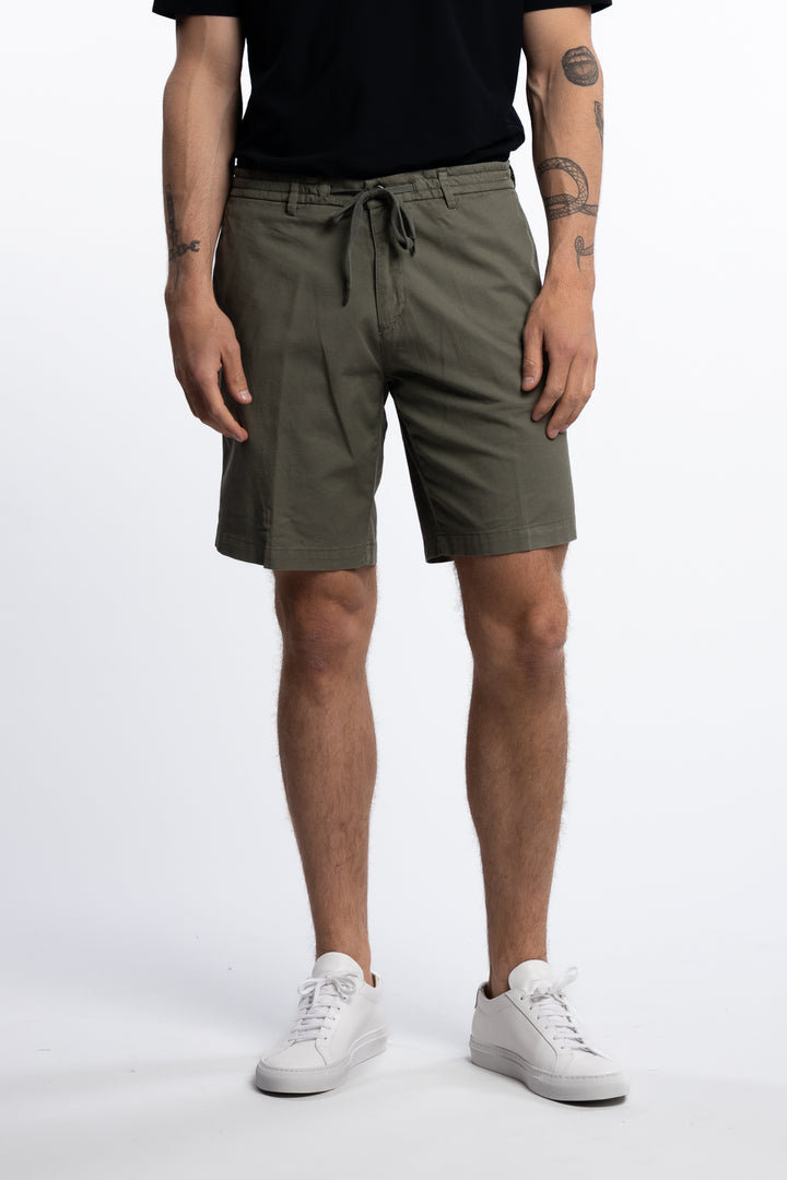 Capri Shorts Green